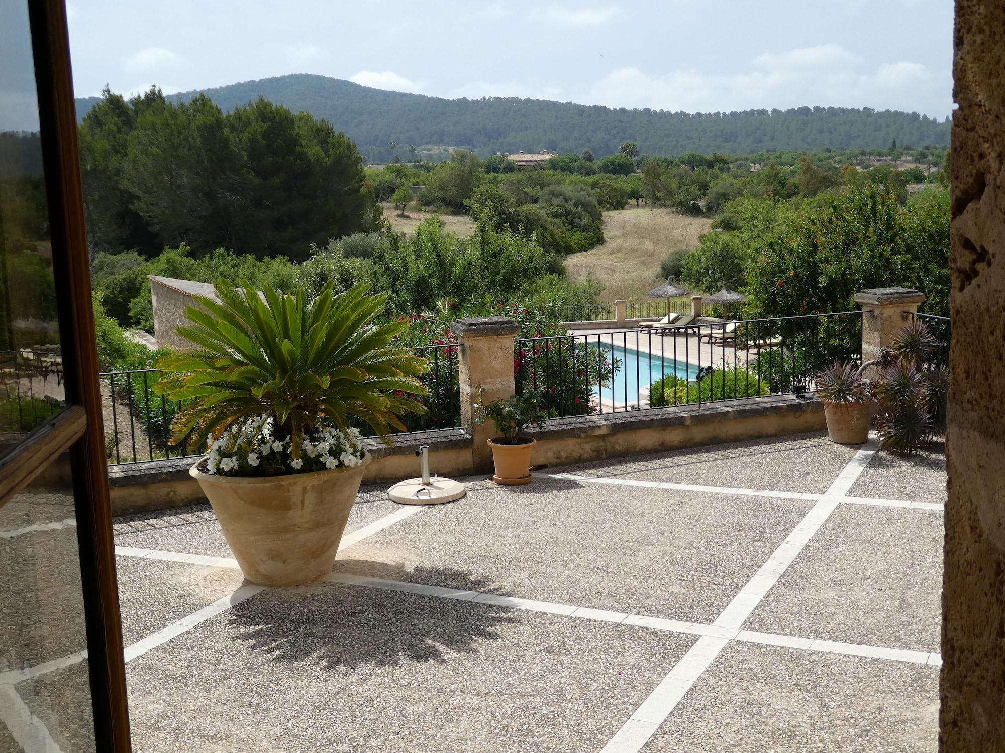 Estades Hotell